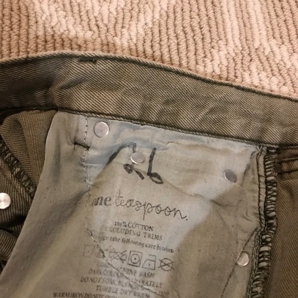 One Teaspoon jean shorts - Picture 3 of 3